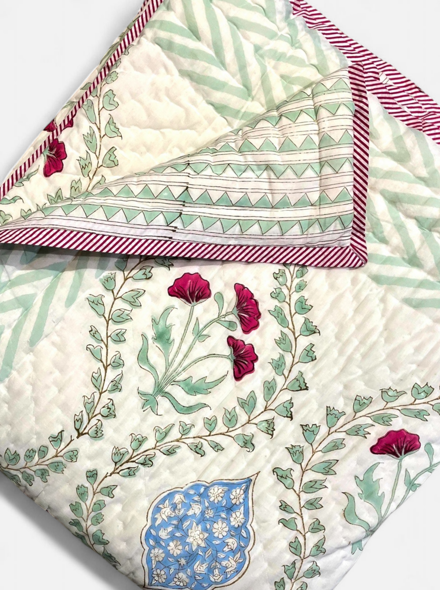 DREAMORA QUILTED COMFORTER MINT IVORY 90 x 108 IN