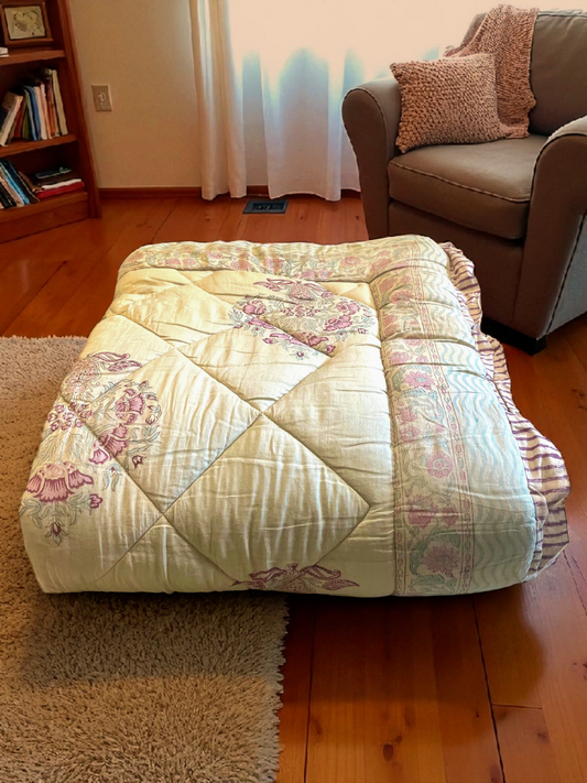 DIANA QUILTED COMFORTER SINGLE IVORY & SOFT PINK 54 x 90 IN