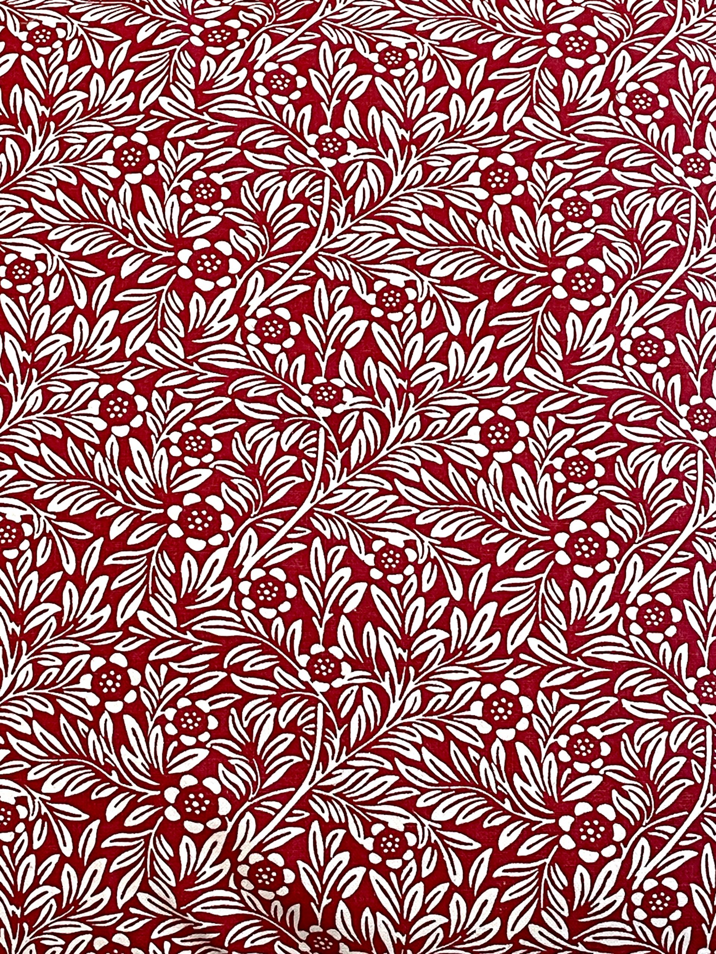 DAHILA CUSHION RED 20 x 20 IN