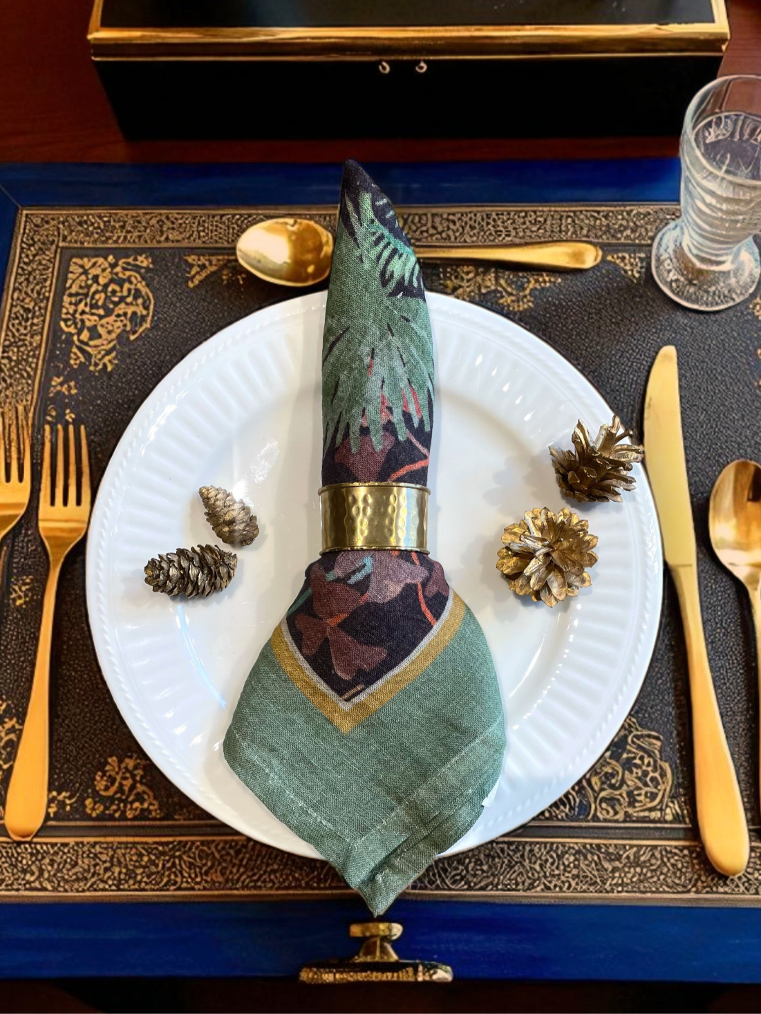 SELVA NOIRE DINNER NAPKIN OLIVE GREEN