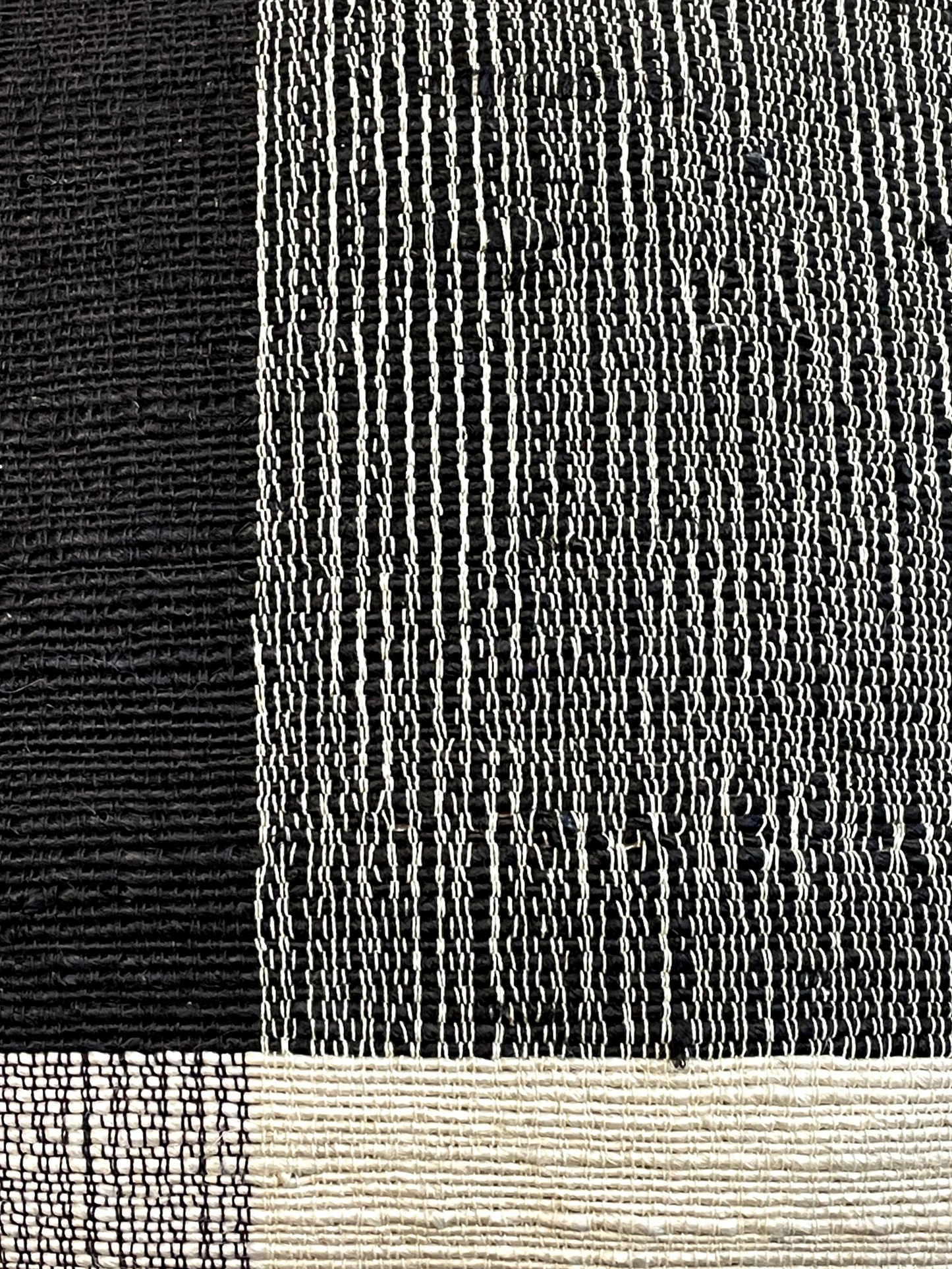 DRALIN CUSHION BLACK & IVORY 20 x 20 IN