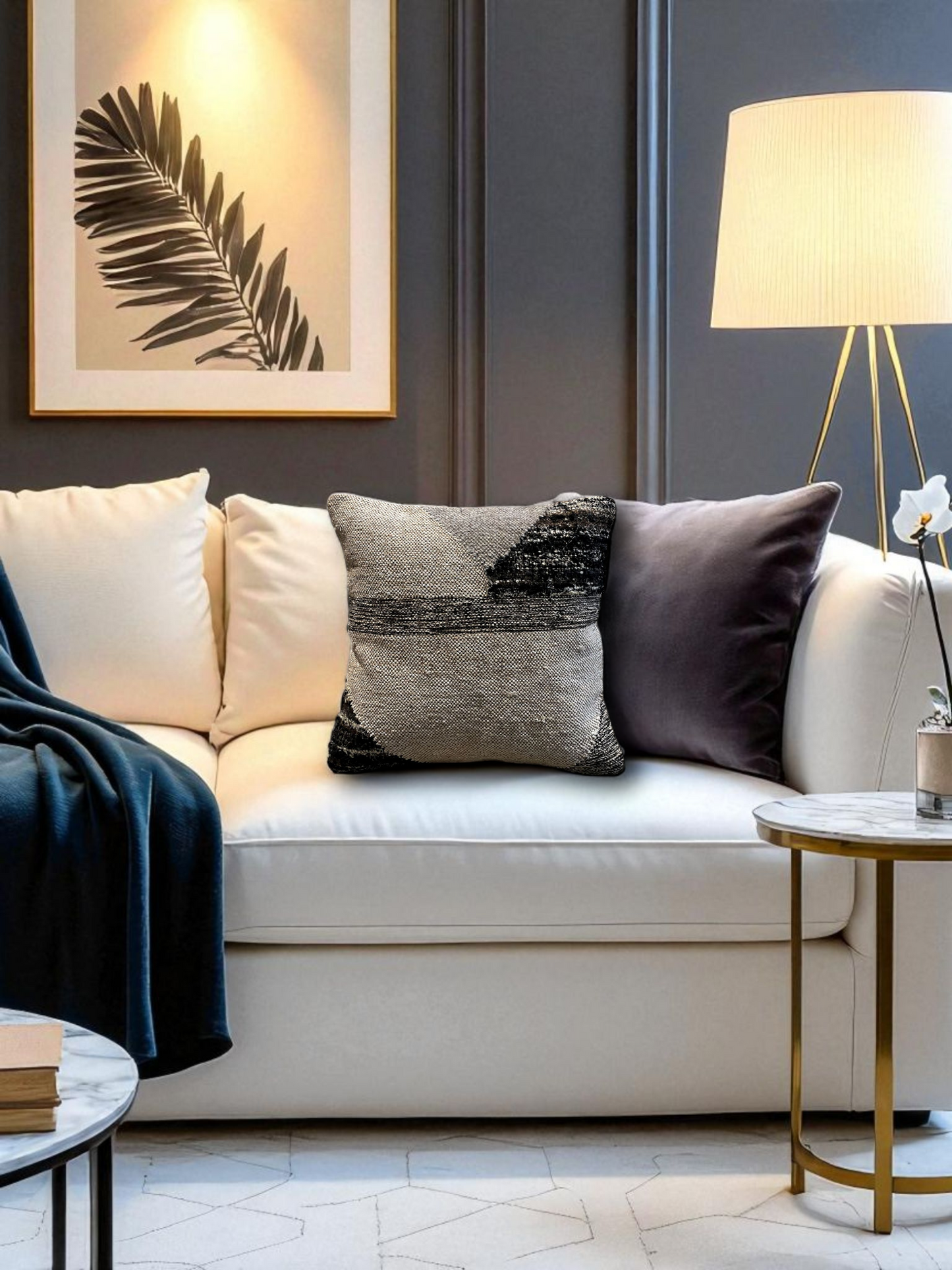NOIR CUSHION GREY & BLACK 20 x 20 IN
