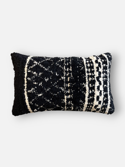 RAAKA LUMBER CUSHION BLACK & IVORY 18 x 12 IN