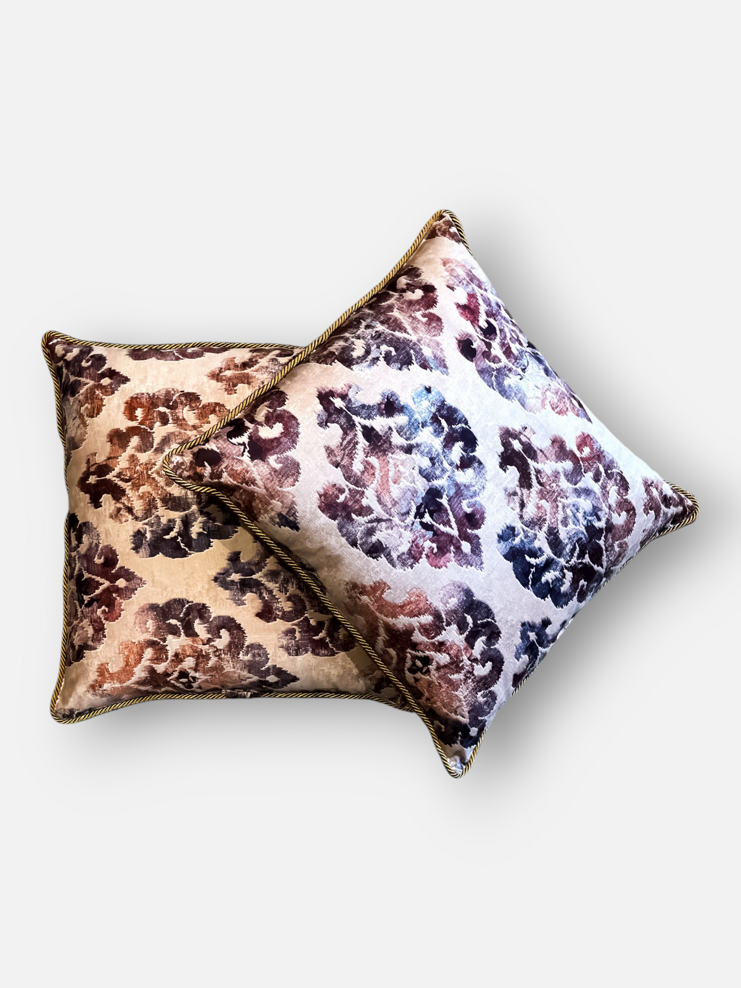 DAMASK CUSHION ANTIQUE PLUM 18 x 18 IN