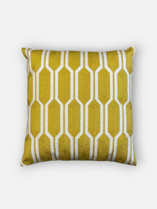 RADIANT CREST CUSHION GOLD & IVORY SIZE 18 x 18 IN