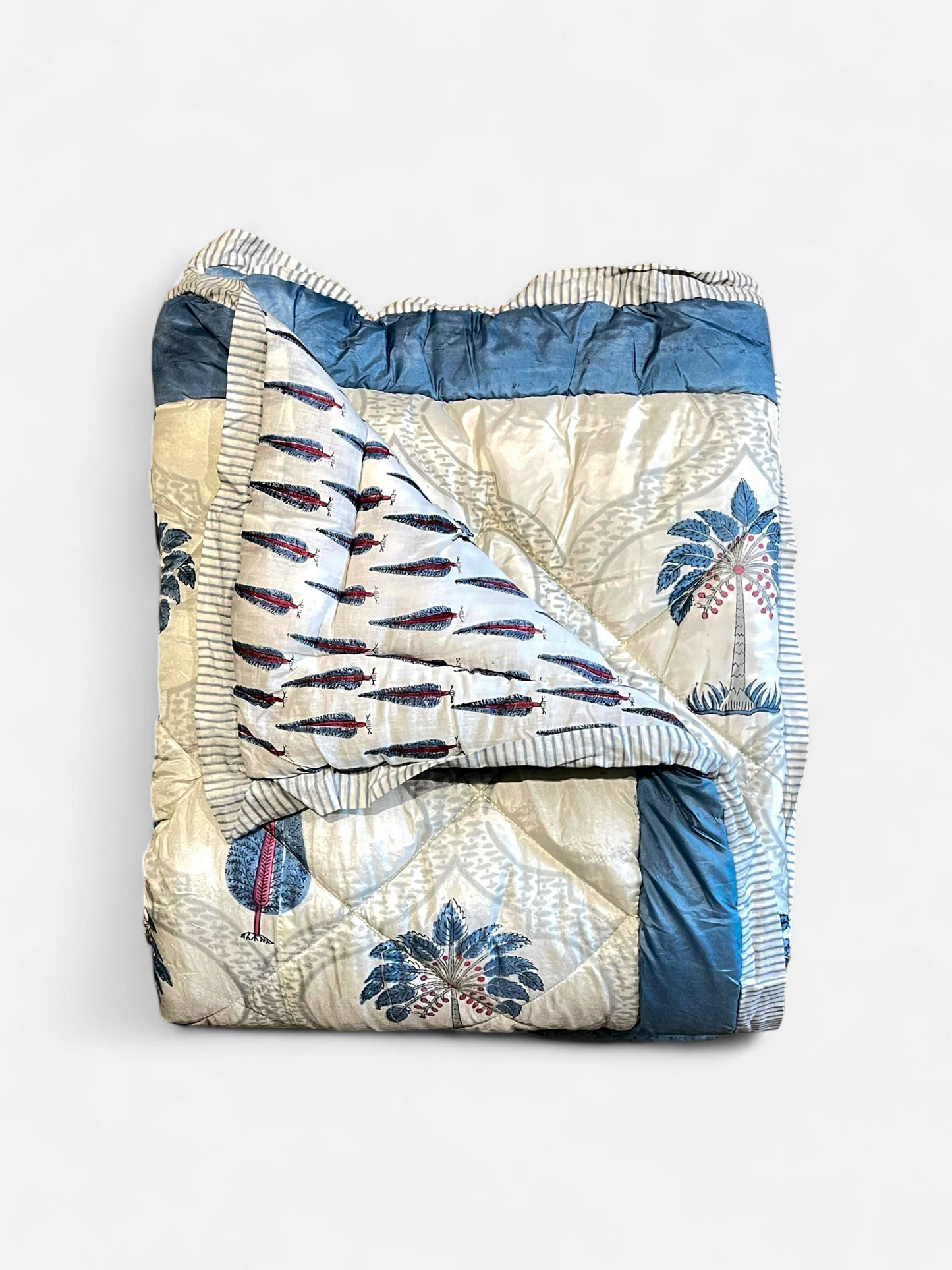 DELPHINA QUILTED COMFORTER SINGLE IVORY WITH BLUE 54 x 90 IN