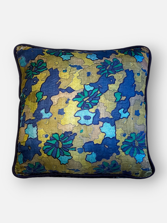 NIVANTA CUSHION NAVY & ANTIQUE GOLD 20 x 20 IN