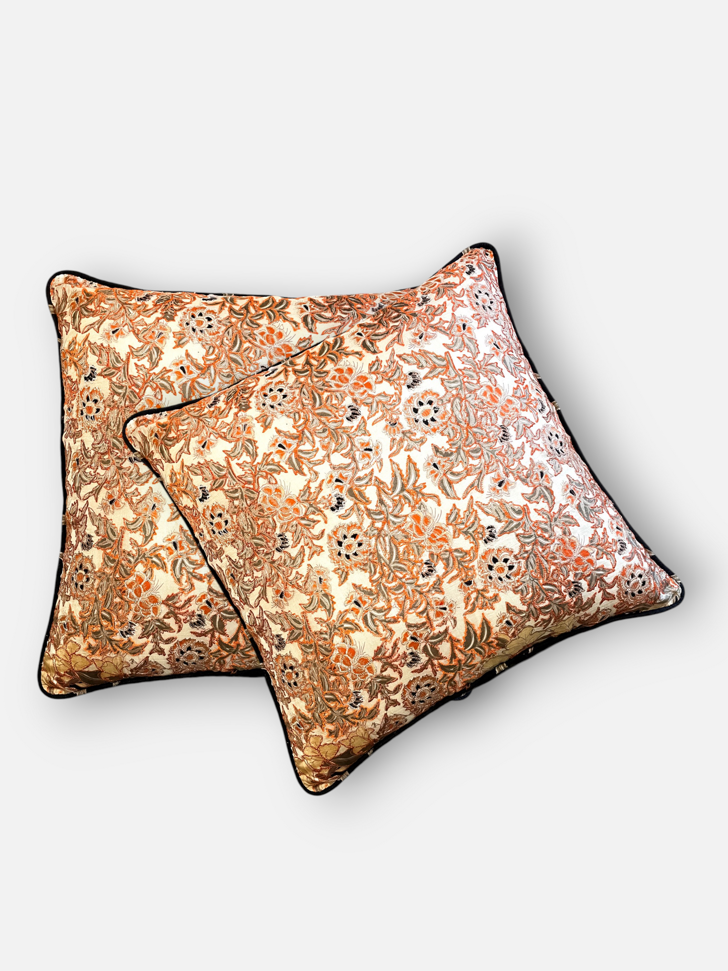 ROSHARI CUSHION ORANGE & IVORY 18 x 18 IN