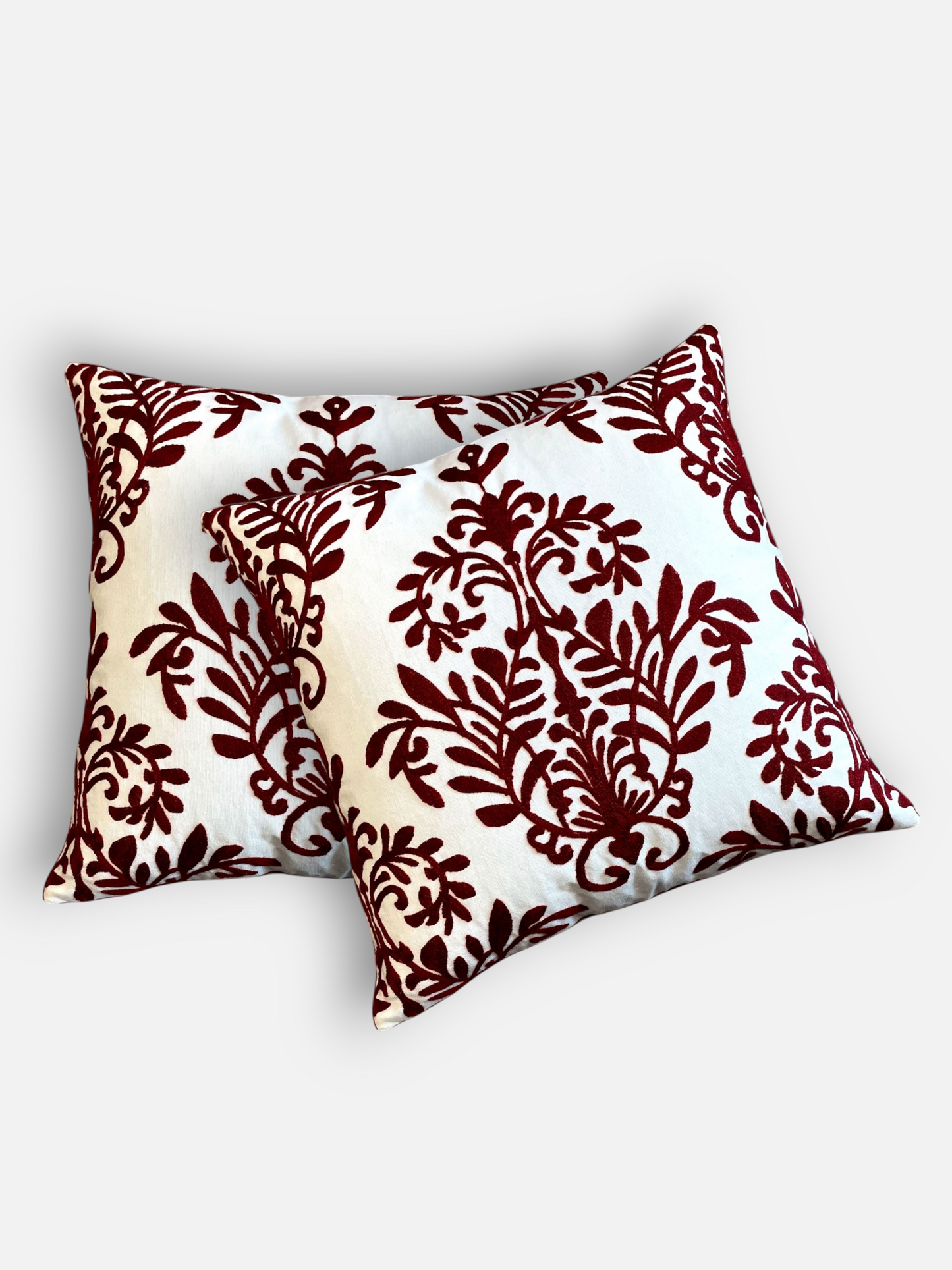 NOLITA CUSHION BURGUNDY & WHITE 18 x 18 IN