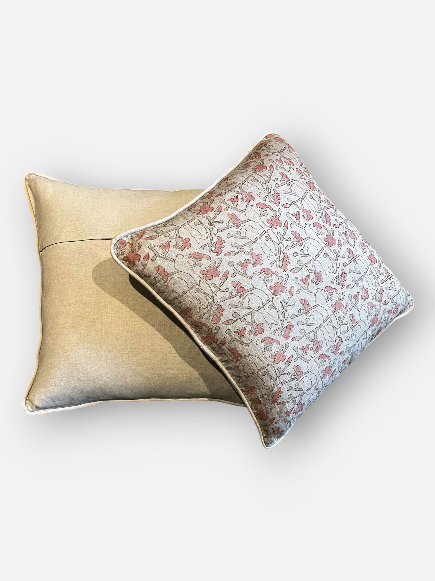 NARELLA CUSHION DUSTY PINK 20 x 20 IN