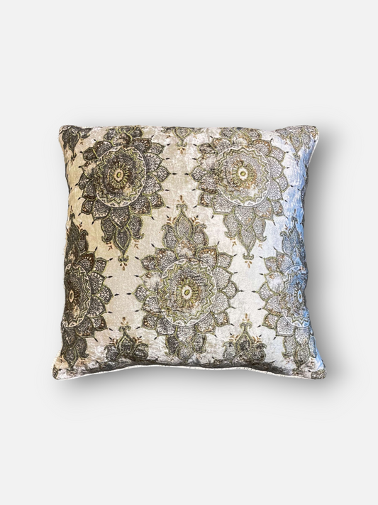 NIMAYA GOLD CUSHION PEARL 18 x 18 IN