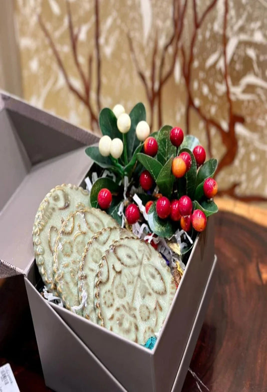 Lace Embossed Green Coaster (Set of 4)