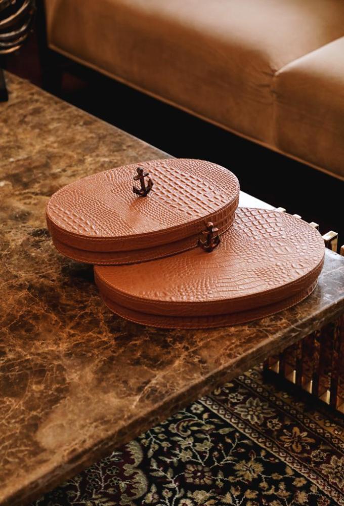 Oval Box With Antique (Small)