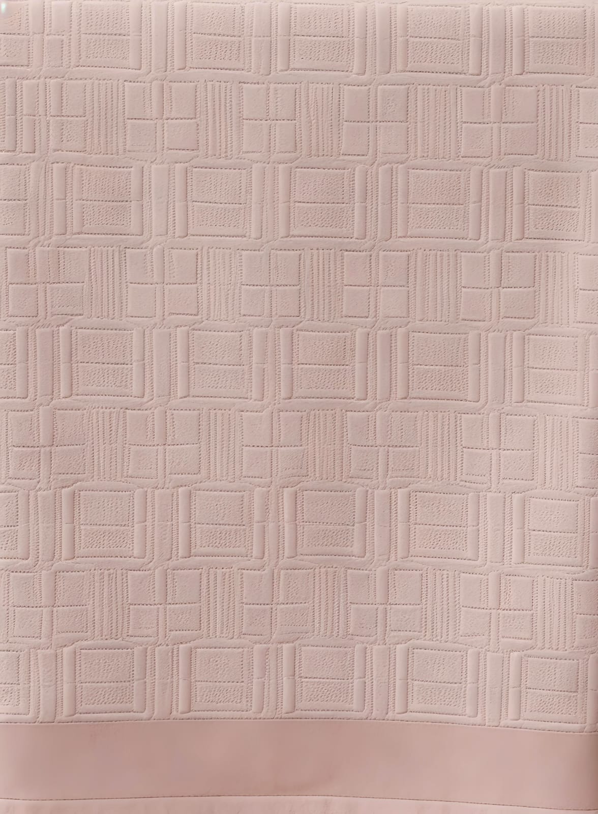 TAUPE LEAF BEDSPREAD 95X106 INCH