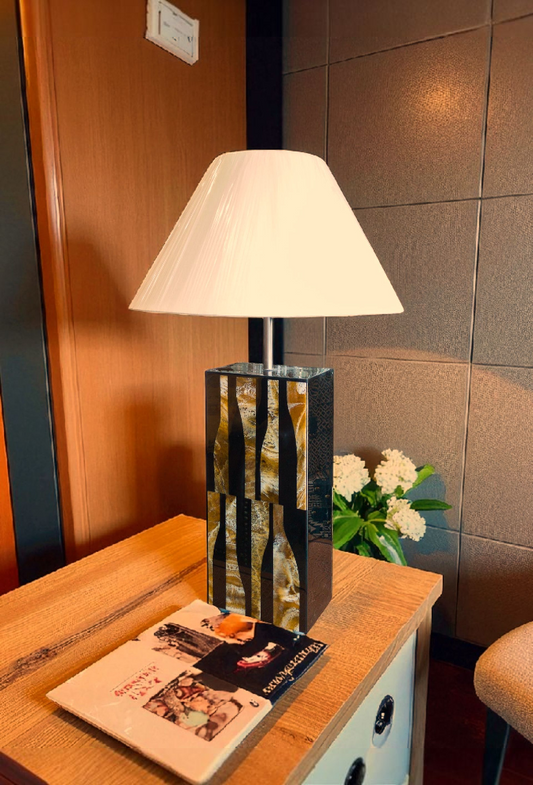 Xenia Lamp