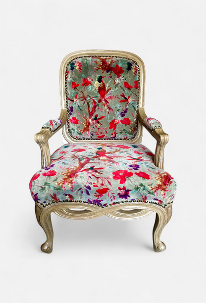 CHIRPY CHAIR