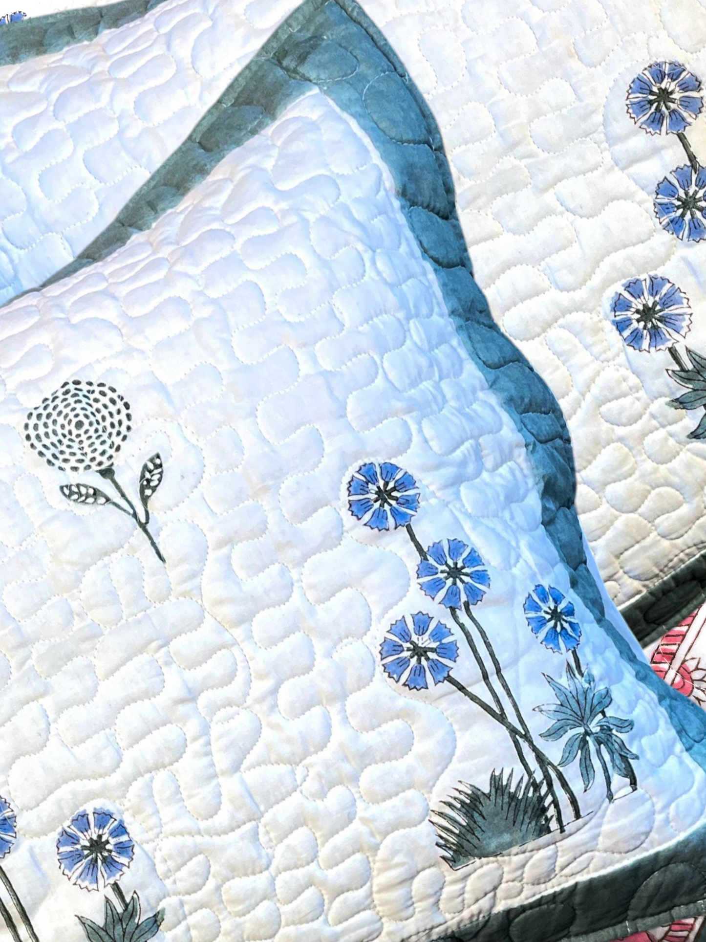 DELPHINE BEDSPREAD IVORY MULTI FLORAL WITH 2 PILLOWCASE 90 x 108 IN