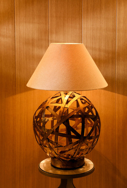 Nwanti Round Lamp (Gold)