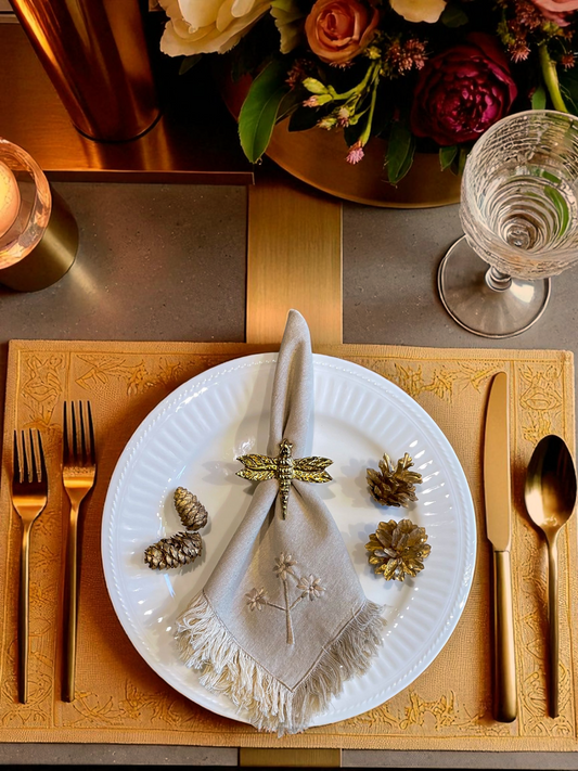 DAHLIA DINNER NAPKIN WARM BEIGE