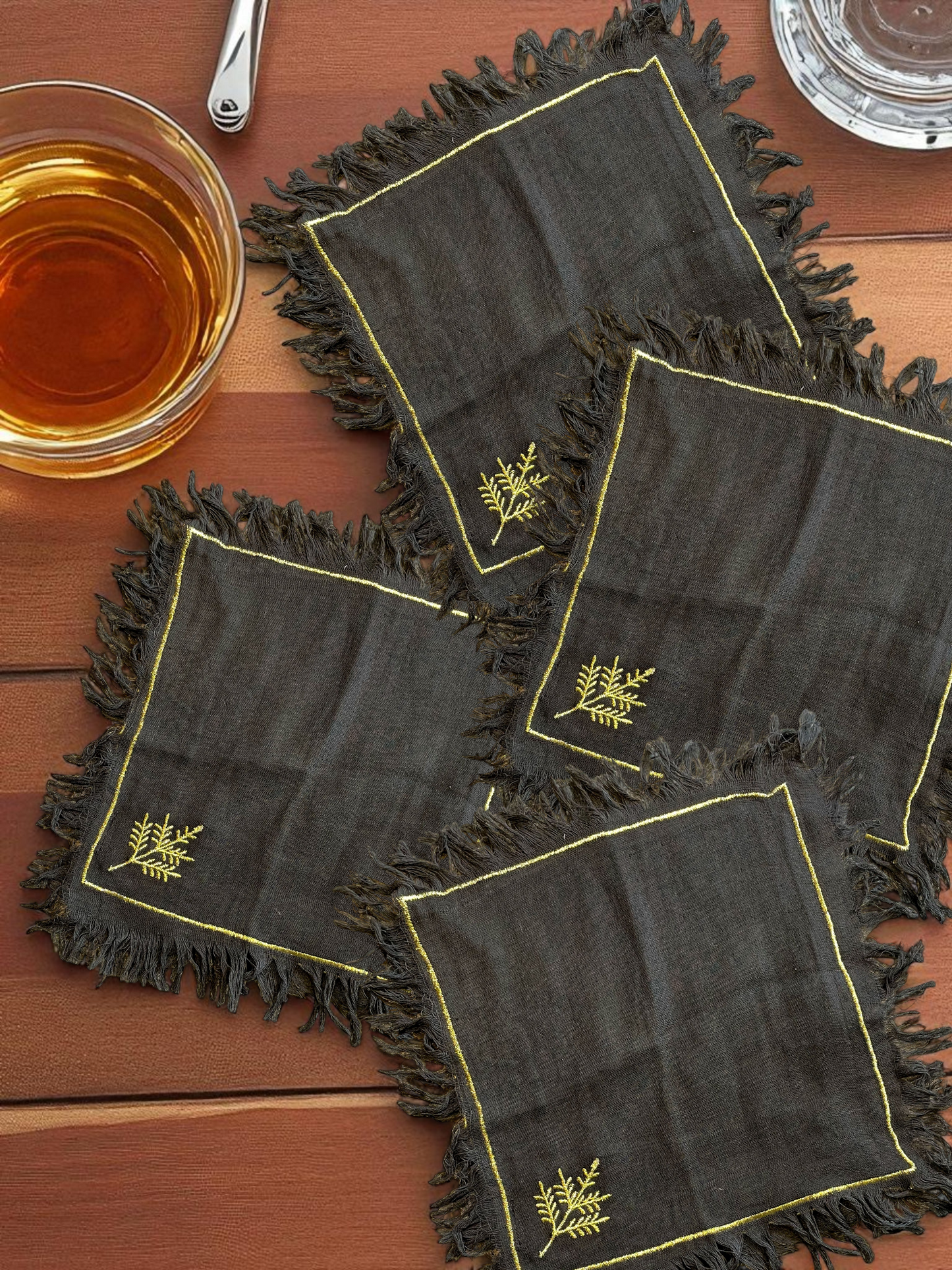 AURUM COCKTAIL NAPKIN BLACK (SET OF 4)