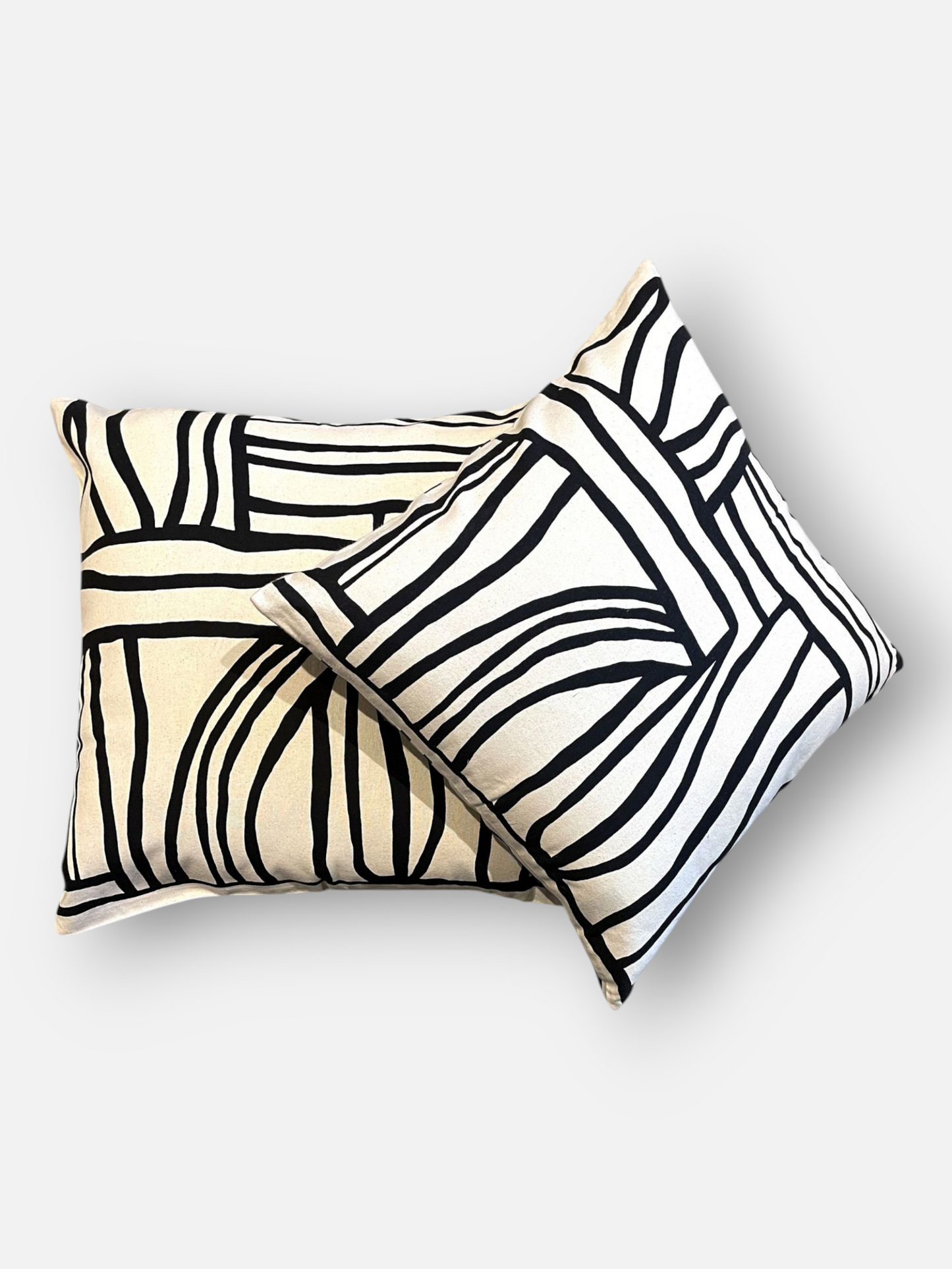 DUNE SKETCH CUSHION BLACK & IVORY 20 x 20 IN