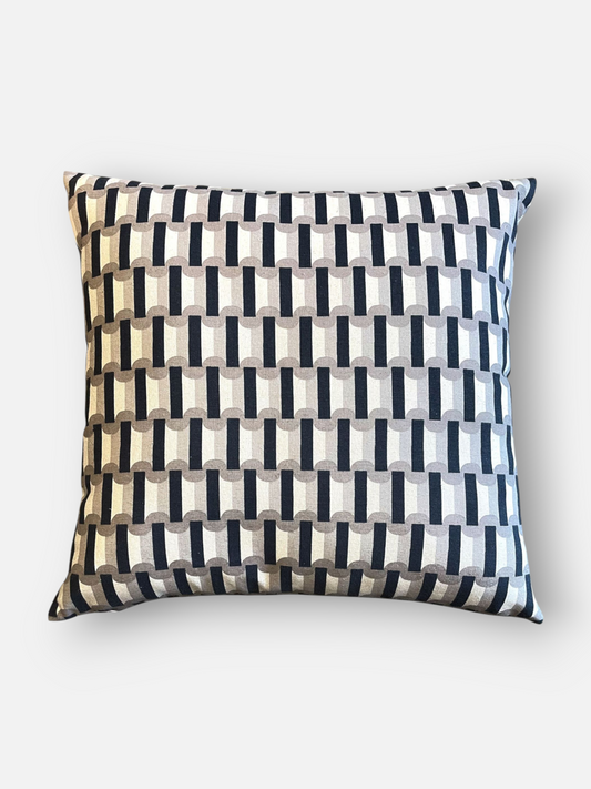 RHYTHM CUSHION MULTI 20 x 20 IN