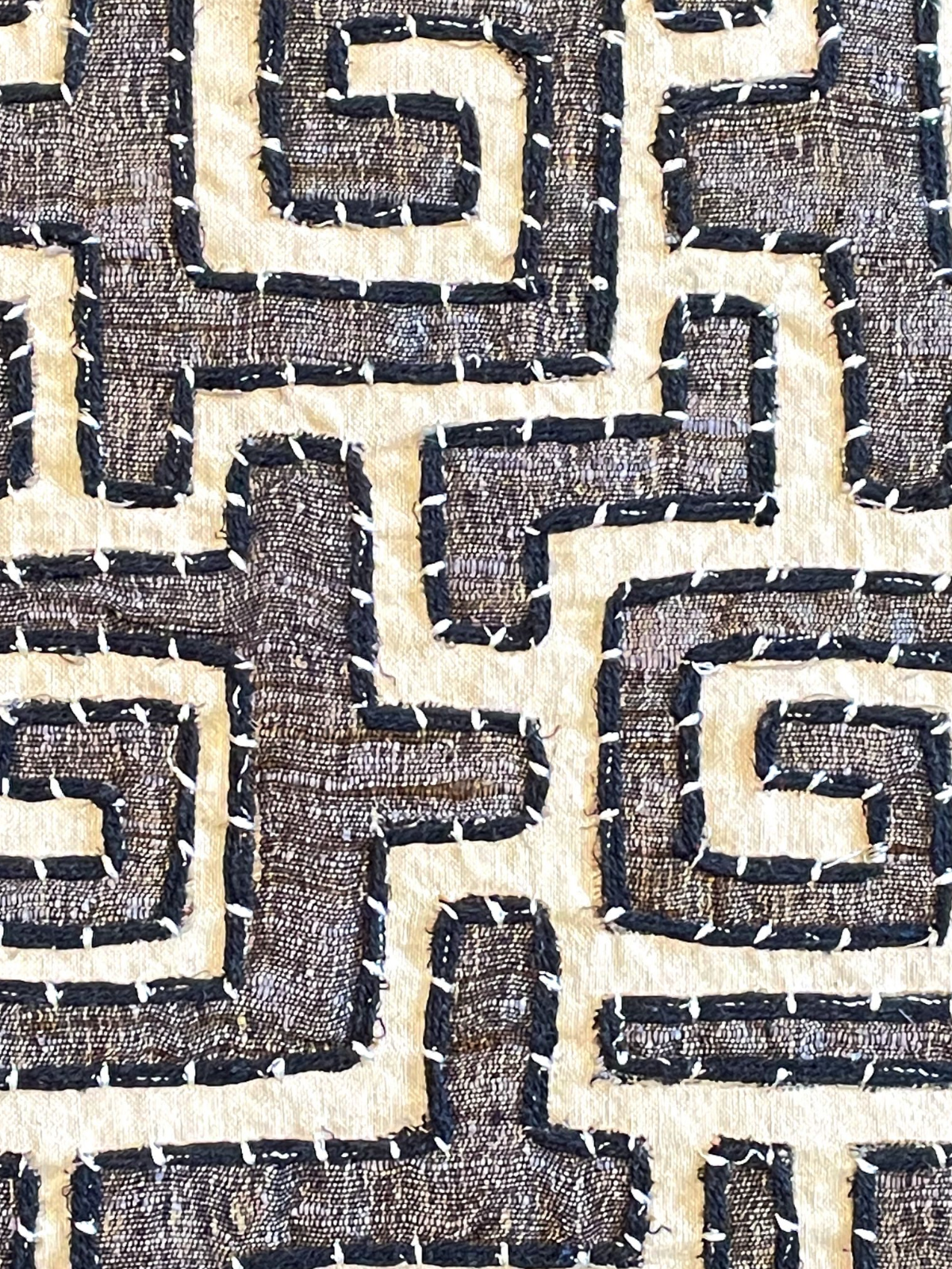 NERO CUSHION CHARCOAL & IVORY 20 x 20 IN