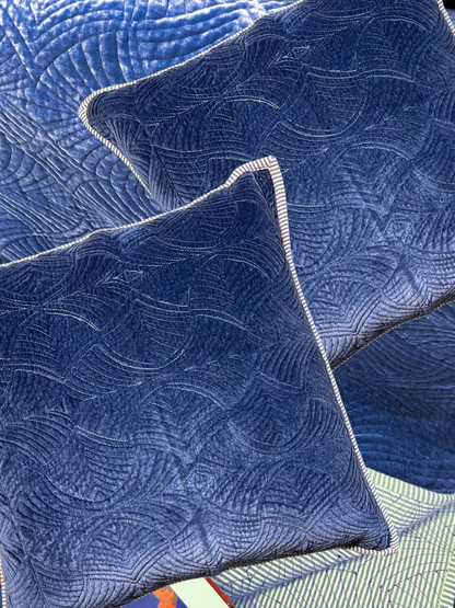 NOBLE BLUE BEDSPREAD WITH 2 CUSHION COVERS NAVY BLUE 90 x 108 IN