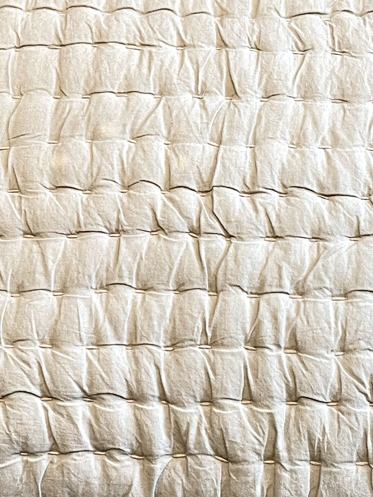 DRAPE CUSHION IVORY 20 x 20 IN