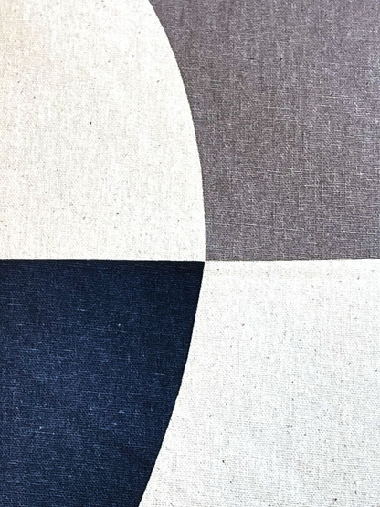 DEXTRA CUSHION BLACK & IVORY 20 x 20 IN