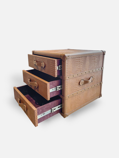 JANE LEATHER TRUNK