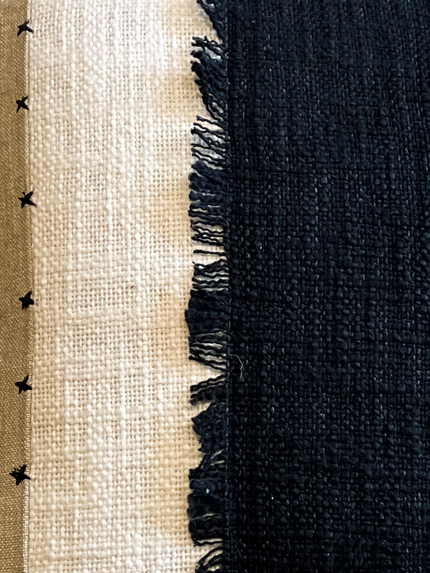 RIGID HARMONY CUSHION BLACK & IVORY 18 X 18 IN