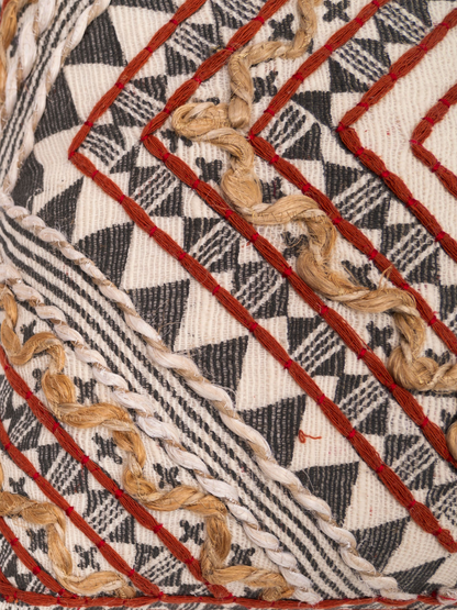 NAZARI TRACE CUSHION RUST & IVORY 18 x 18 IN