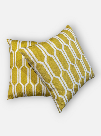 RADIANT CREST CUSHION GOLD & IVORY SIZE 18 x 18 IN