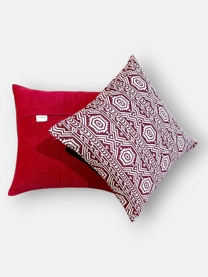 RAQURA CUSHION BURGUNDY 16 x 16 IN