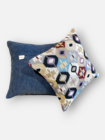 NEOMA CUSHION GREY & MULTI 16 x 16 IN