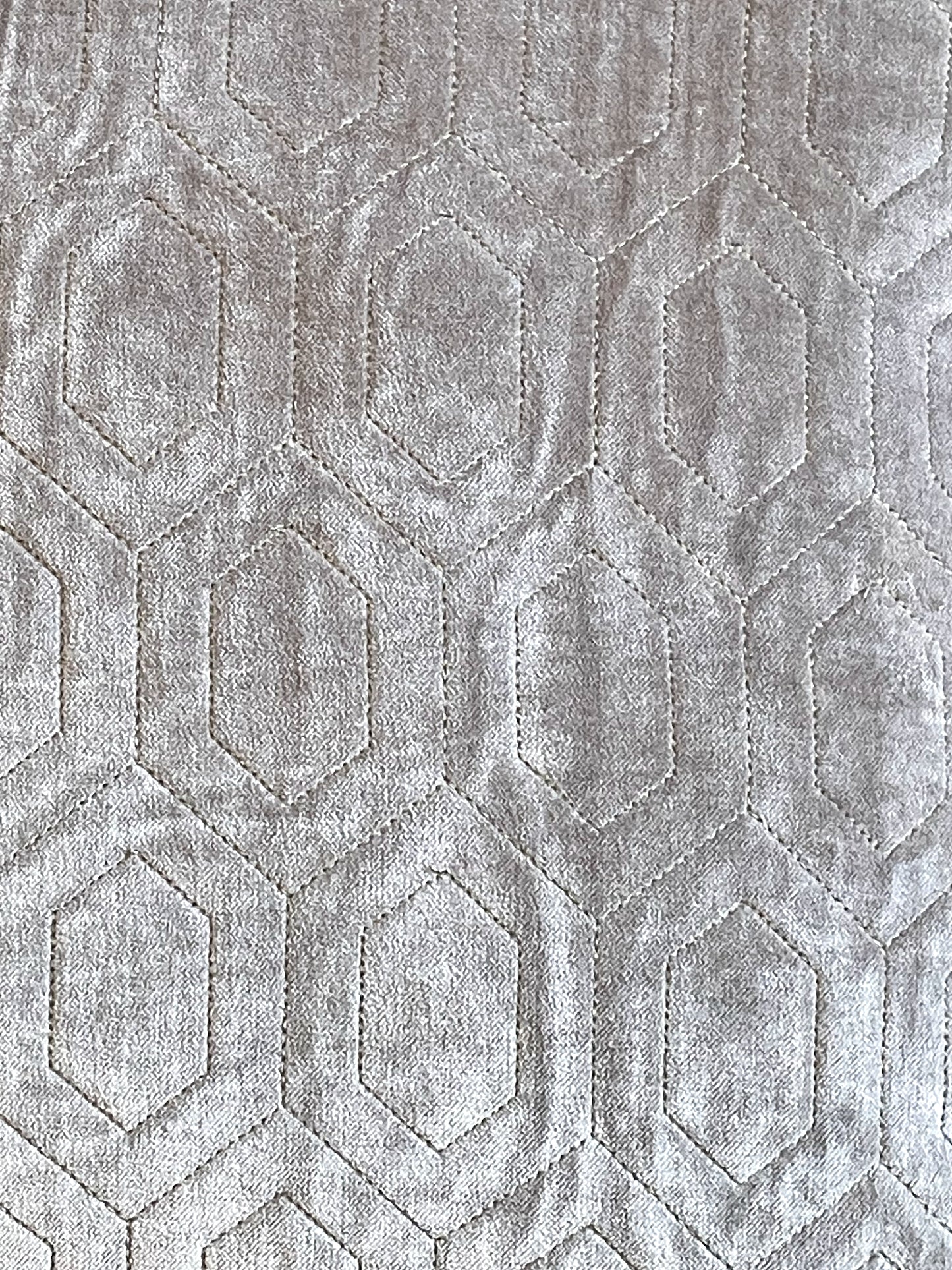 DUVONE CUSHION LIGHT TAUPE 18 x 18 IN