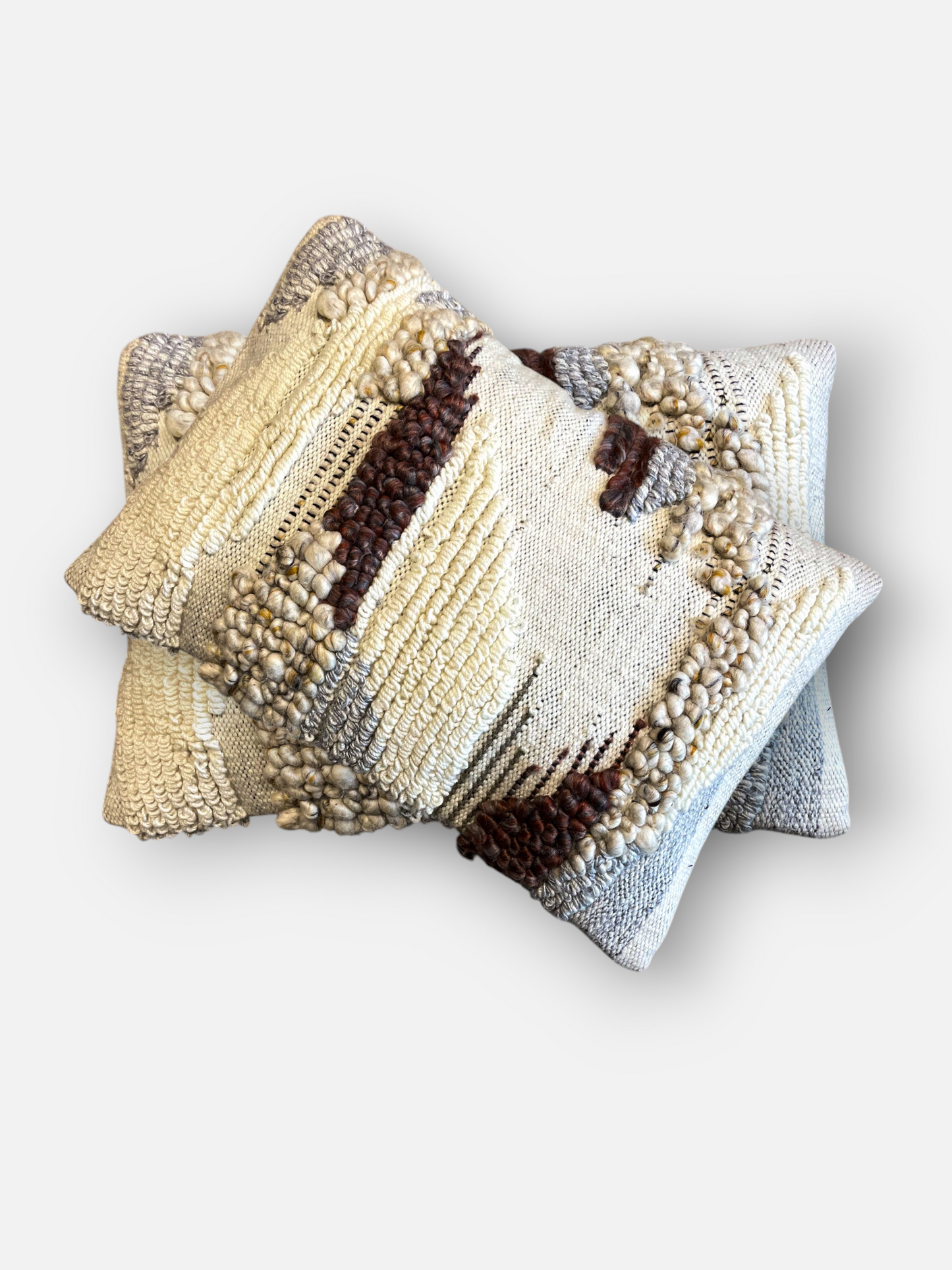 ROVANTI LUMBER CUSHION IVORY CREAM 23 x 16 IN