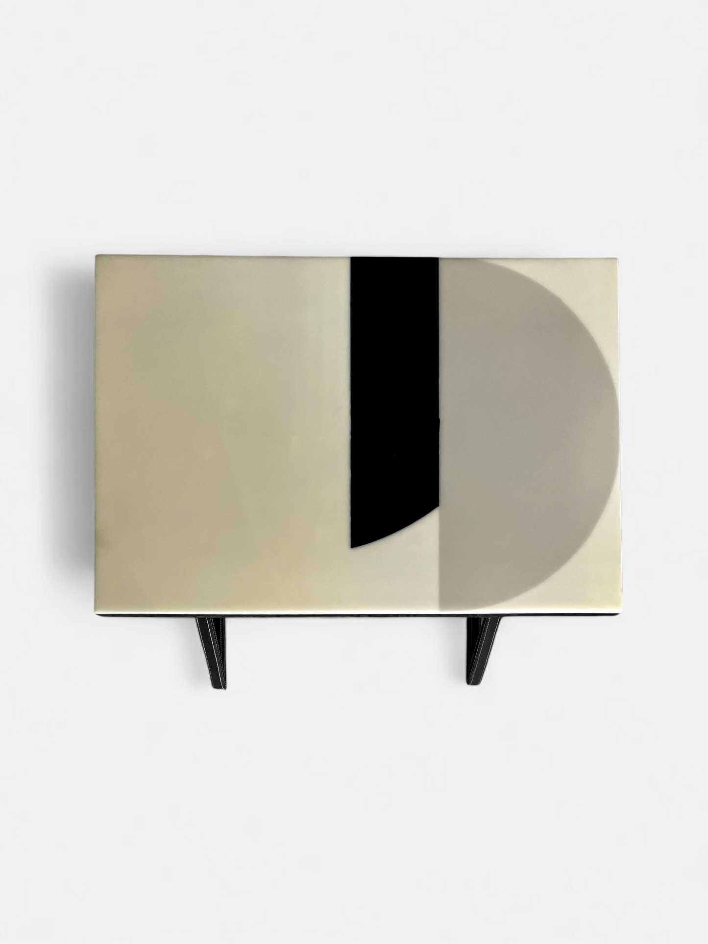 BLACK & WHITE TABLE SMALL