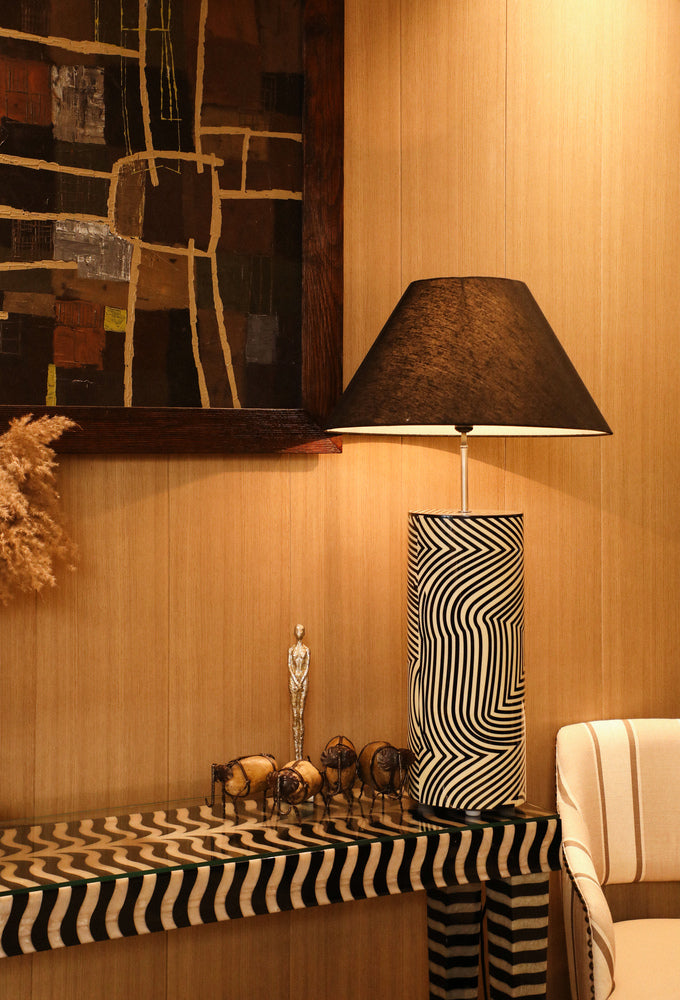 Monochrome Lamp