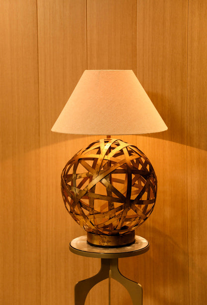 Nwanti Round Lamp (Gold)