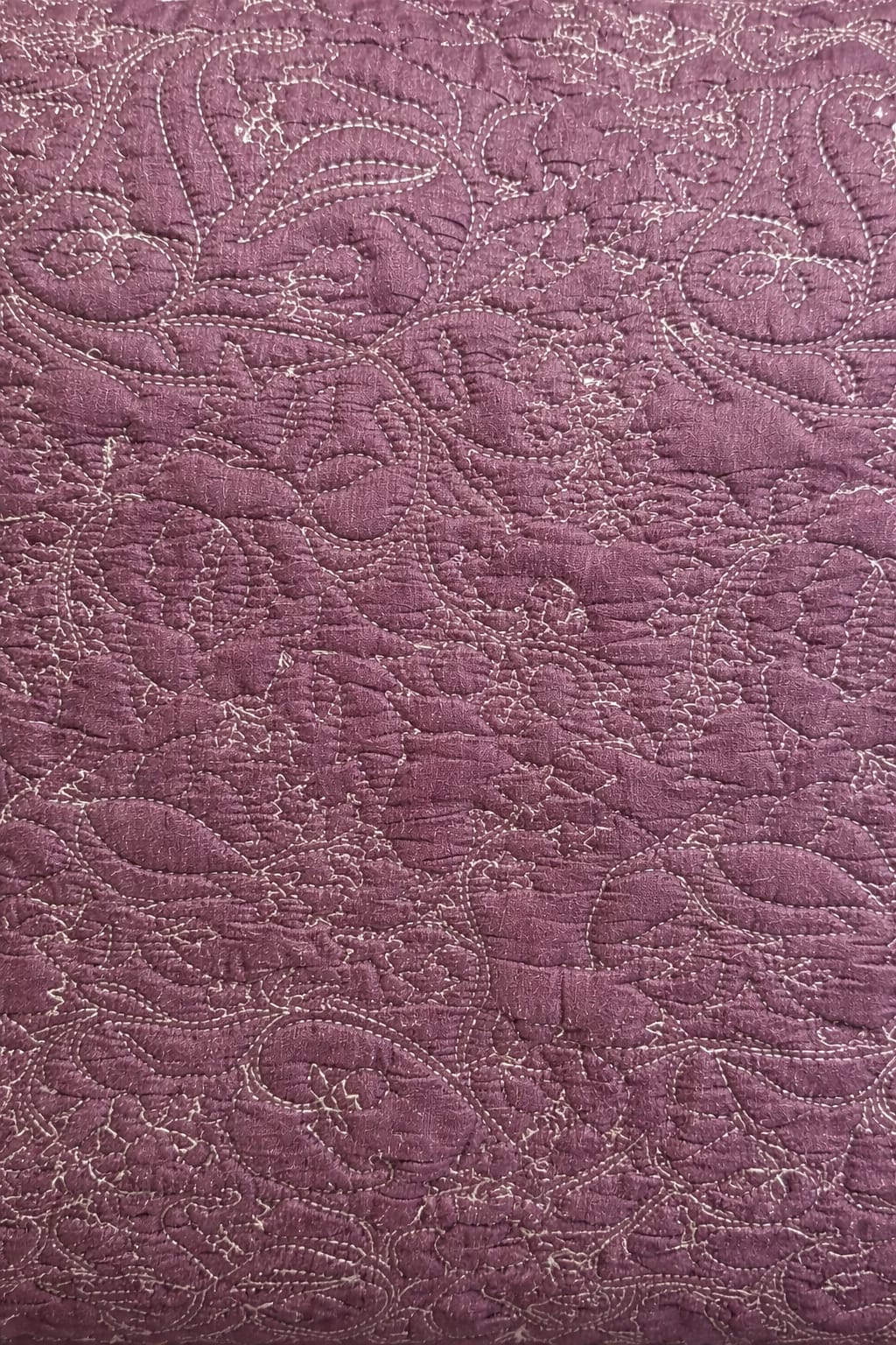 ROYAL PLUM HERITAGE CUSHION 20 X 14 IN