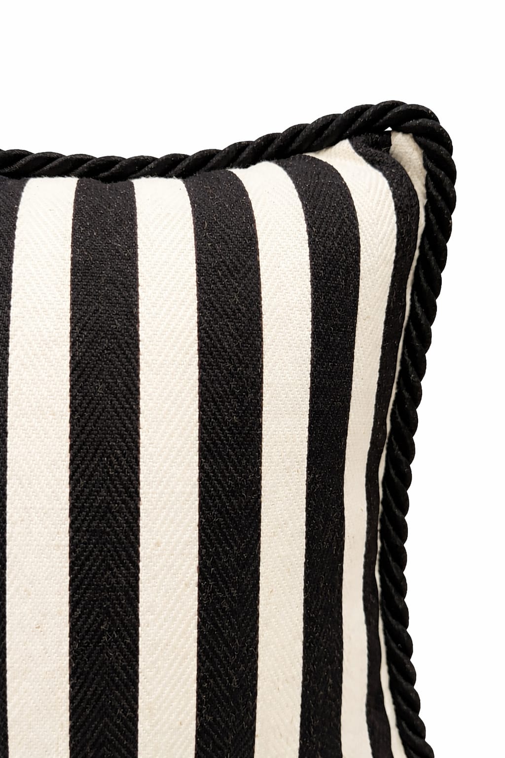 NOIR LINE CUSHION 10 X 10 IN