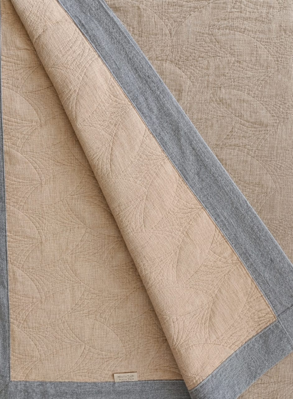 IVORY ARC BEDSPREAD 95X106 INCH