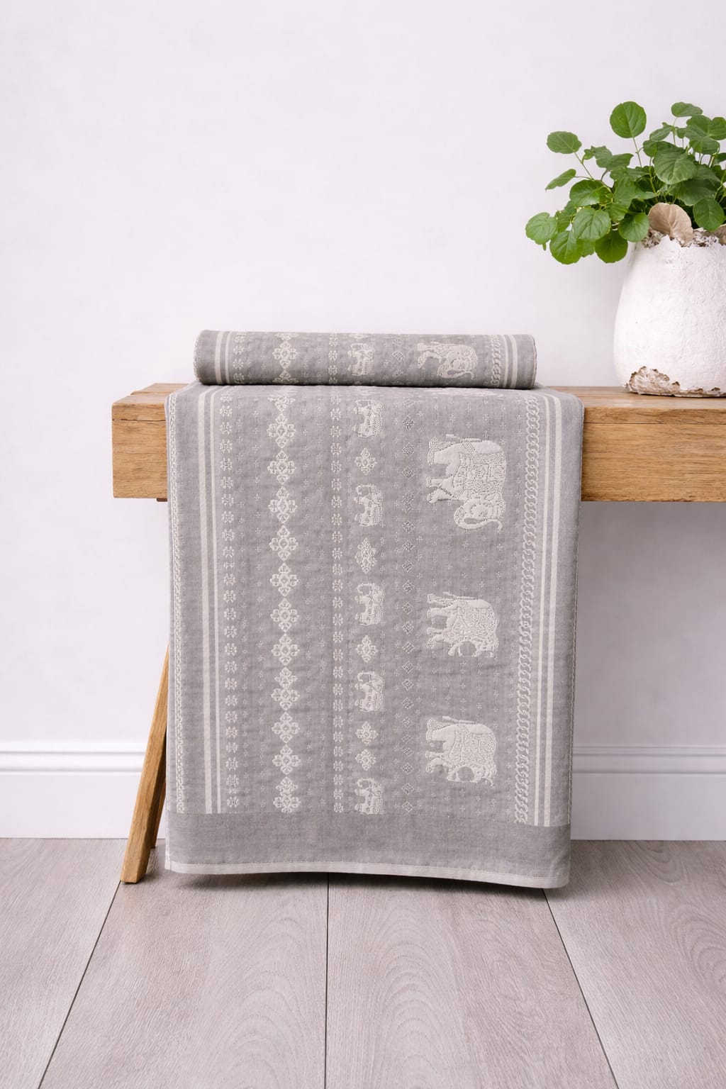 SLATE ELEPHANT BEDSPREAD 95X106 INCH
