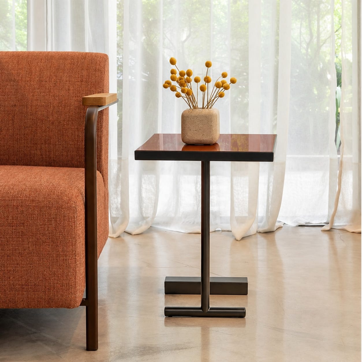 HANDY C TABLE RED