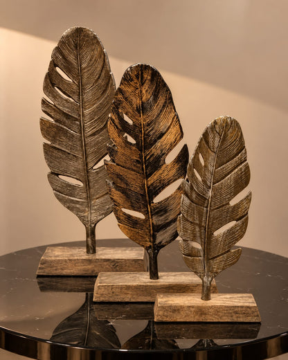Cut Leaf Stand Large