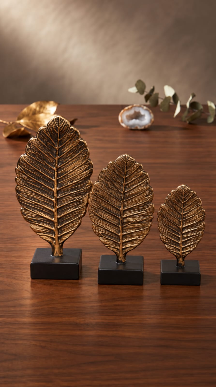 Antique Leaf Stand Small